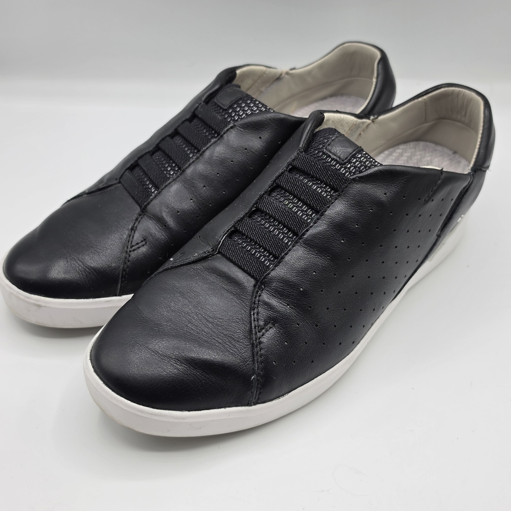 Women's Black Slip-On Casual Sneakers